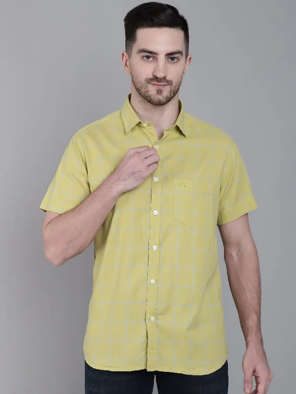 Weekend Savings Spectacular Men's Yellow Casual Medium Checks Half Sleeve Shirt