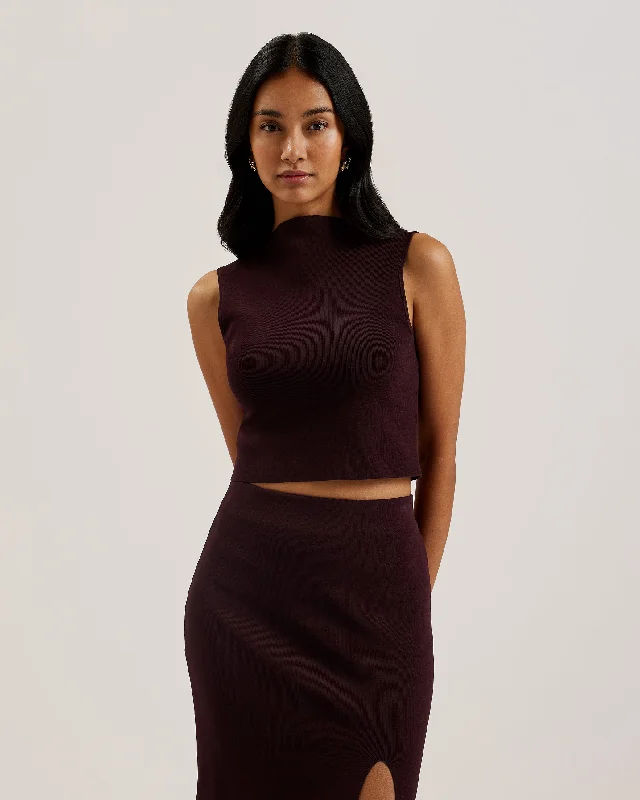 Weekend Specials to Savor Danhaa Curve Neckline Knit Top Dk-Red