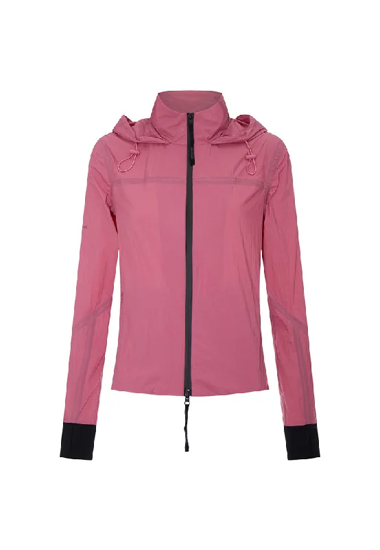 Weekend Bargains to Relish On The Grind Performance Jacket