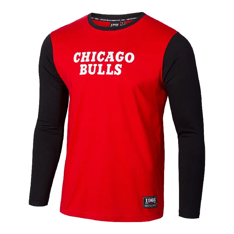 Weekend Savings Fiesta Chicago Bulls 1966 Bulls Long Sleeve T-Shirt