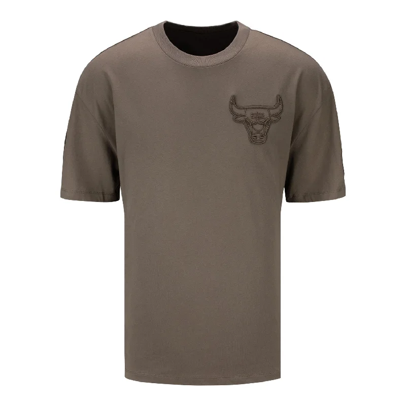 Weekend Deals to Make You Smile Chicago Bulls Pro Standard Neutral T-Shirt