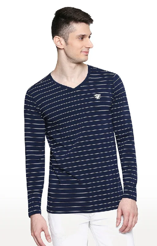Weekend Offers That Excite Spykar White Cotton Slim Fit T-Shirt For Men