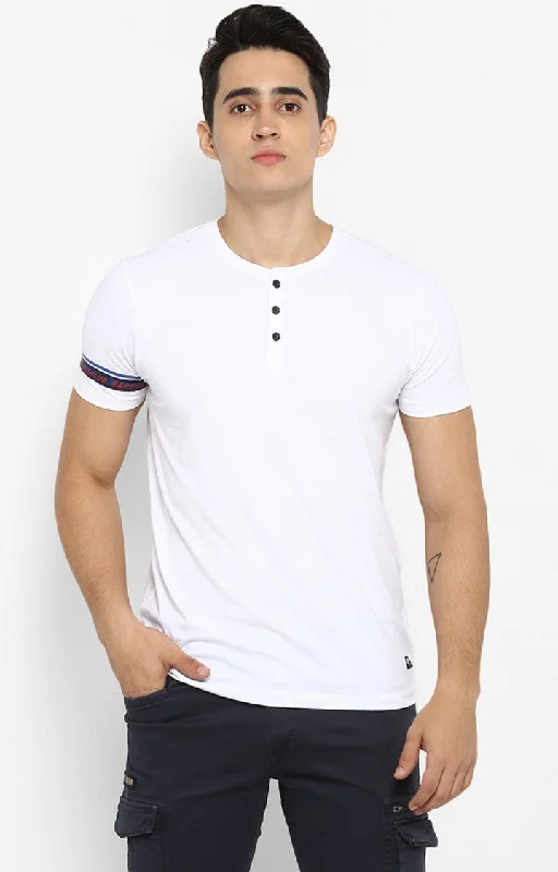 Unbeatable Deal Spykar Men White Cotton Printed Half Sleeve T-Shirt