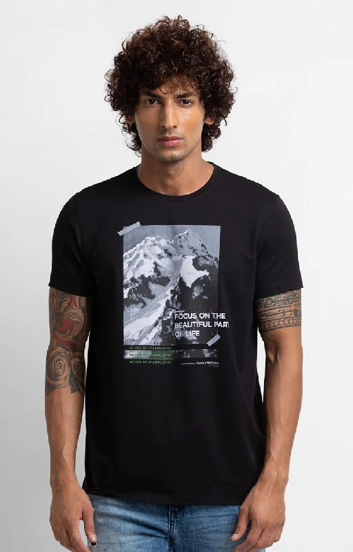 Clearance Sale Spykar Black Cotton Half Sleeve Printed Casual T-Shirt For Men