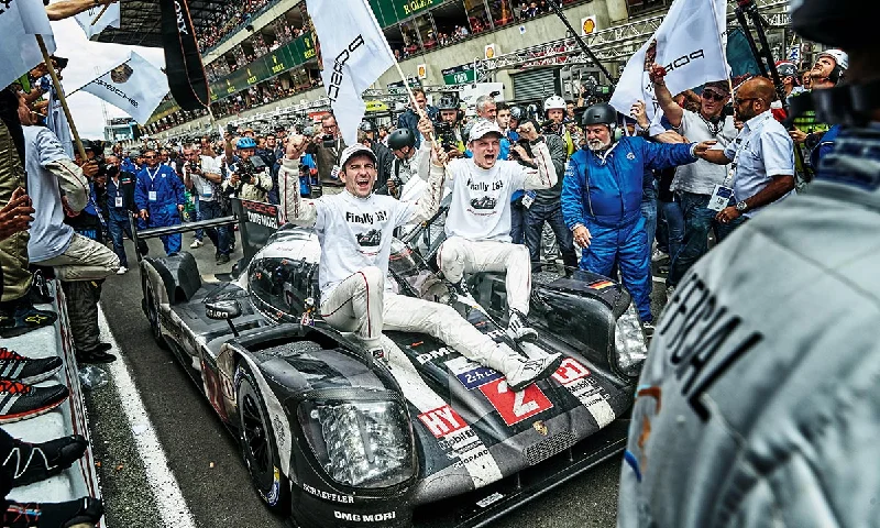 Weekend Specials Just for You Porsche LeMan's 18th Victory Celebration T-shirt